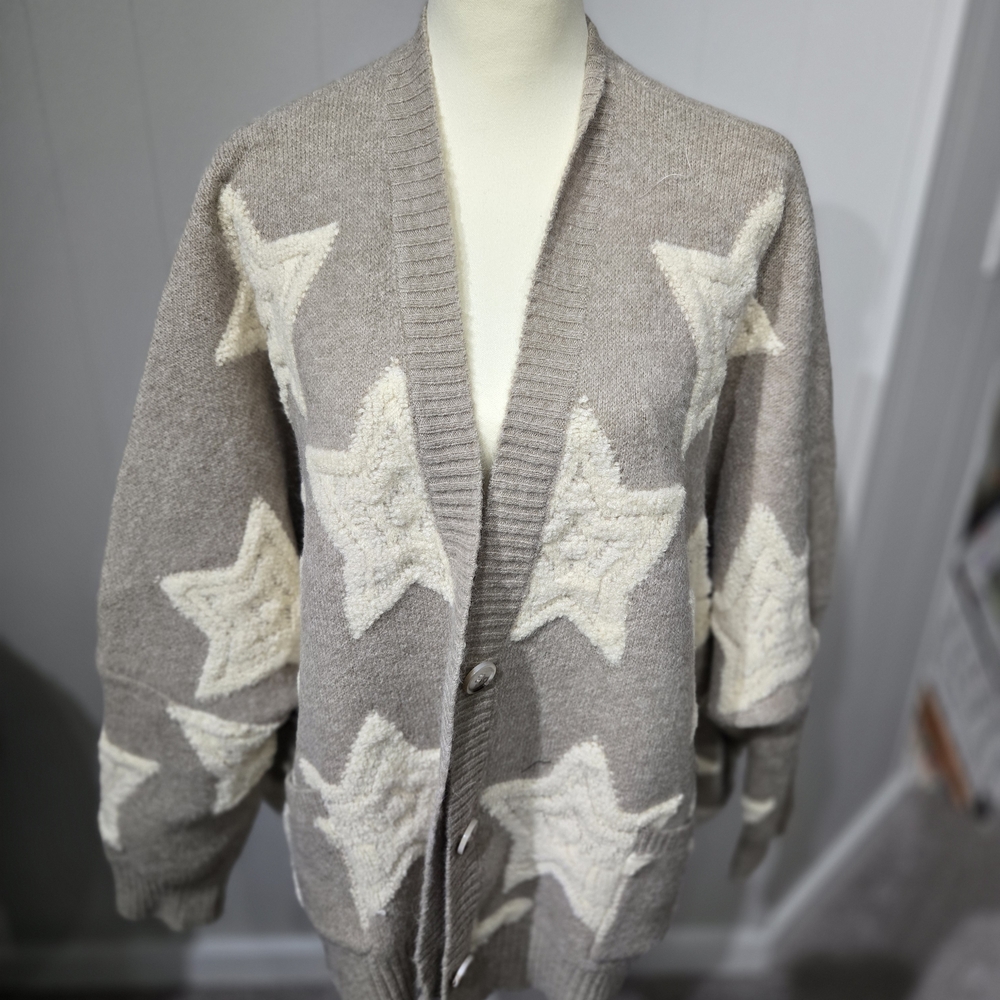 BUCKETLIST Beige Knit Cardigan
